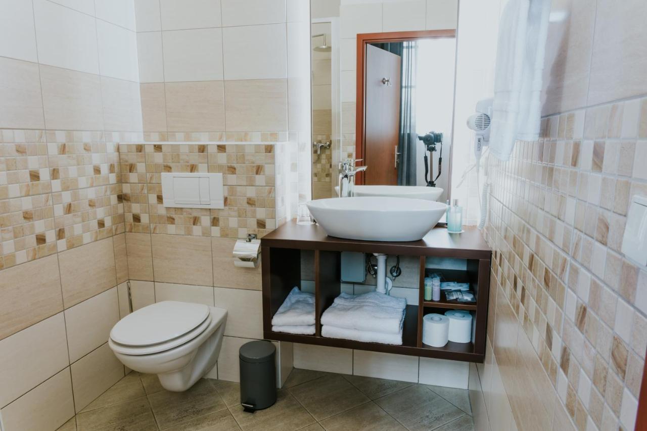 Wellness Hotel Liberecka Vysina ภายนอก รูปภาพ